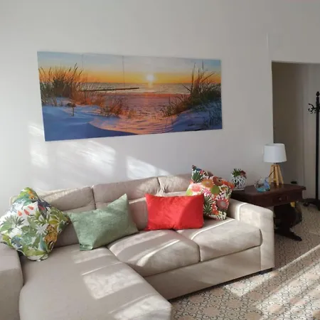 Apartment Abouterracina Bemi Al Mare, Di Fronte La Terracina